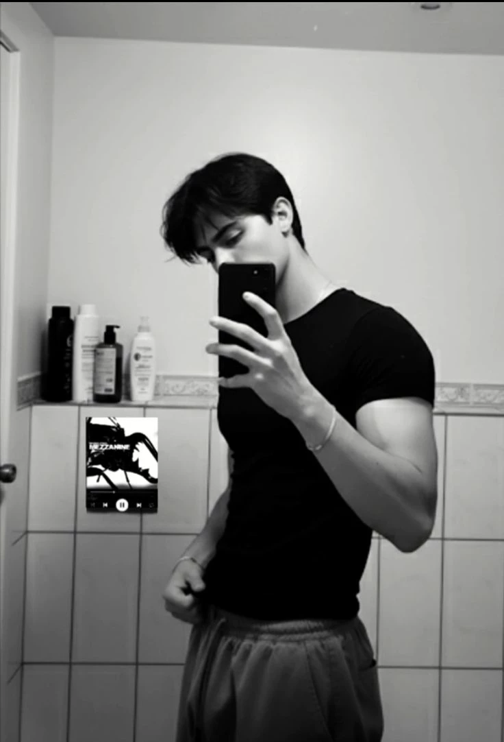 Thumbnail of Арас Йылмаз