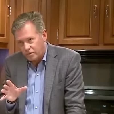 Thumbnail of Крис Хансен
