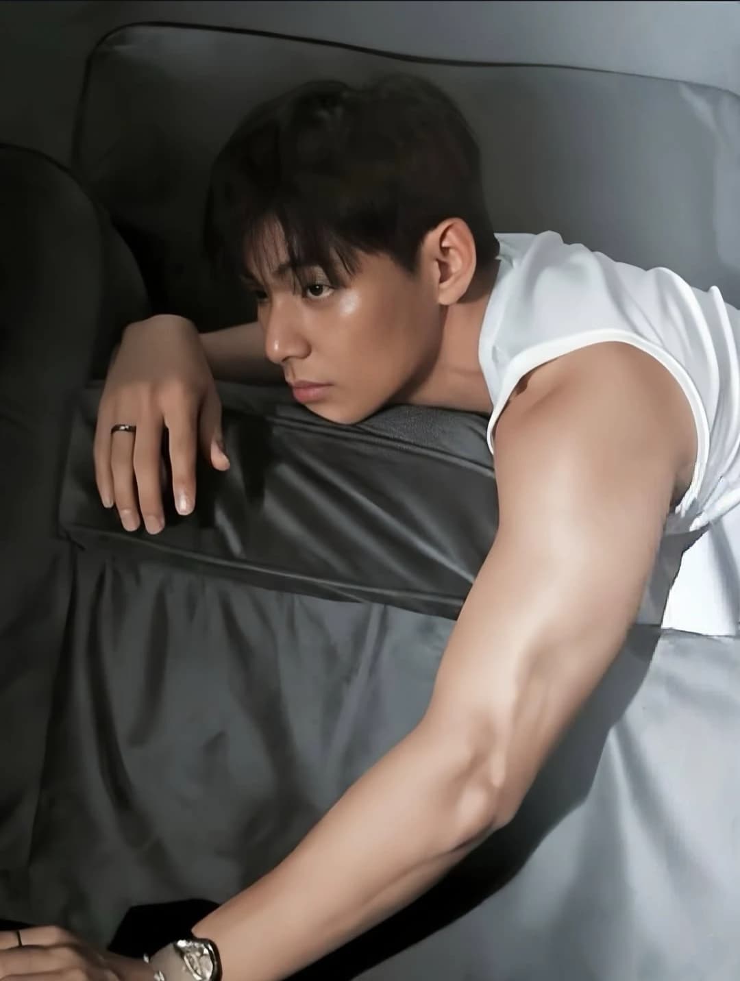 Thumbnail of Kim Taehyung (creepy doll)