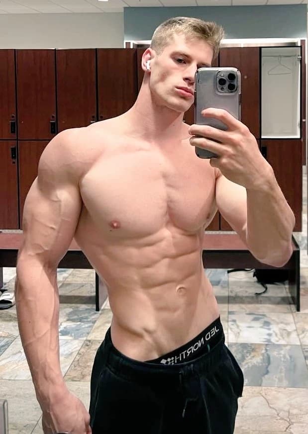 Thumbnail of Итан