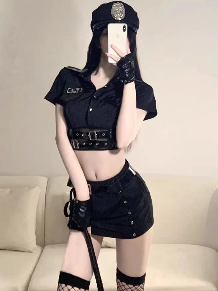 Thumbnail of Airi Police Officer