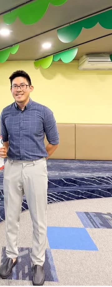 Thumbnail of Mr Kow