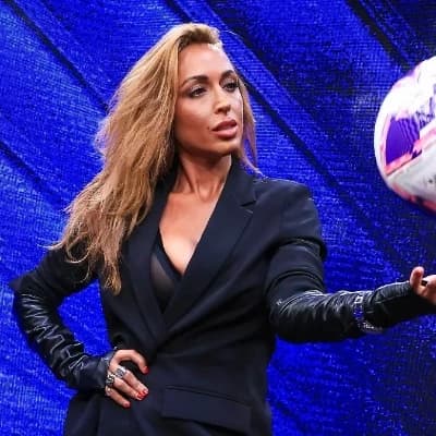 Thumbnail of Claudia García Conductora Deportiva Española Fox One