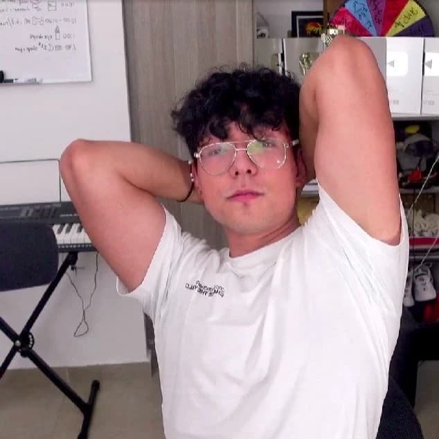 Thumbnail of 𝙈𝙖𝙭 (𝘉𝘓)