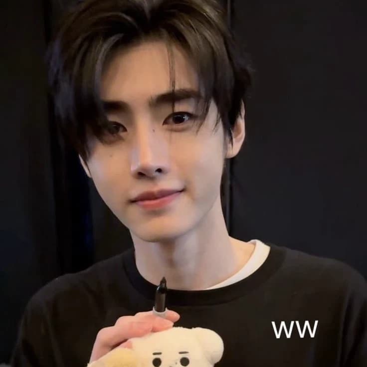 Thumbnail of Sunghoon