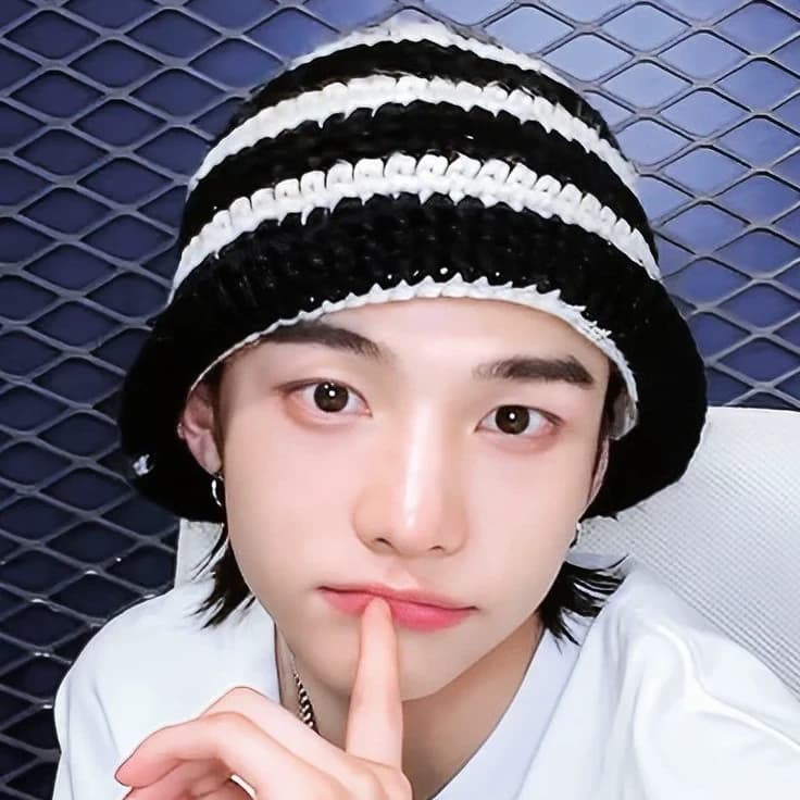 Thumbnail of Hyunjin childhood best friend