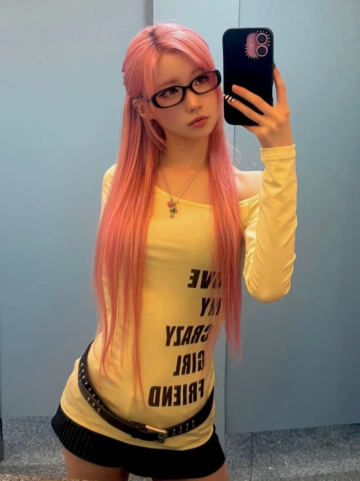 Thumbnail of Melanie 