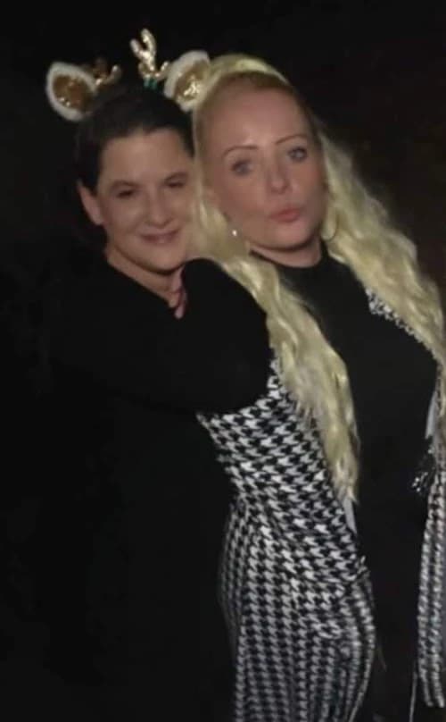 Thumbnail of Angela Schneider and Annika ziehmann