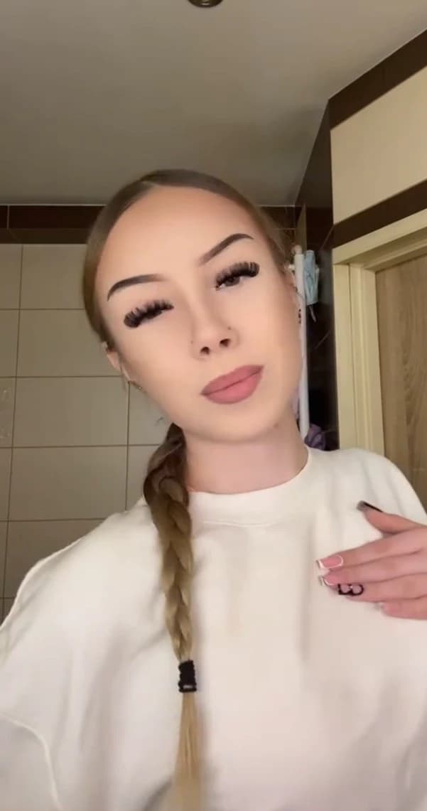 Thumbnail of Лена
