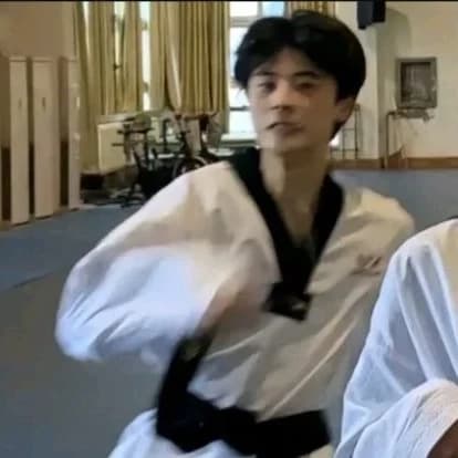 Thumbnail of Ци Фэн