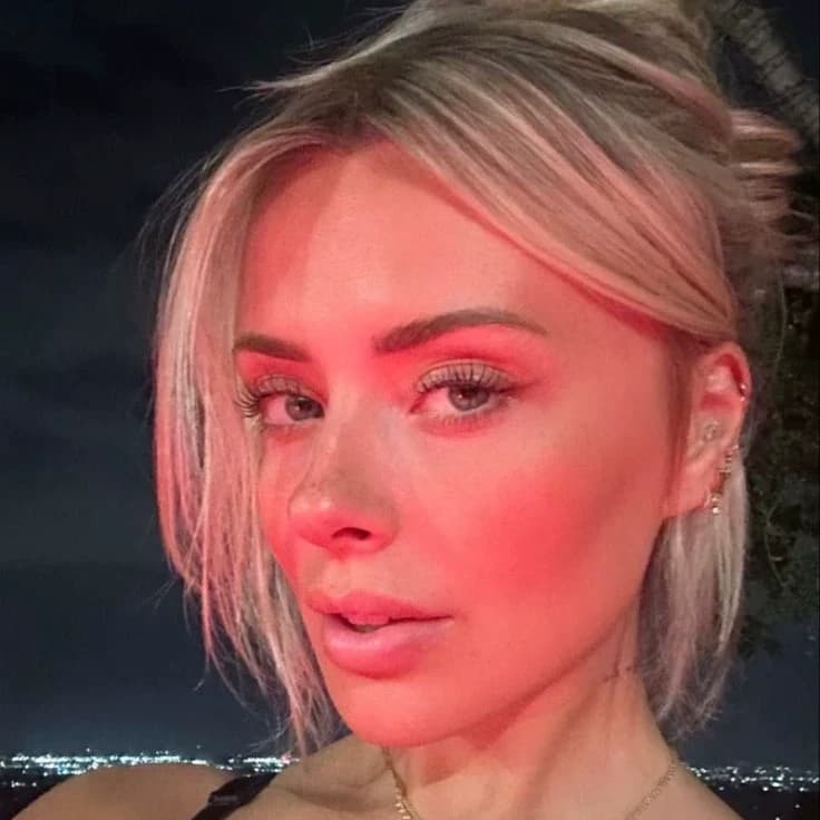 Thumbnail of Коринна Копф