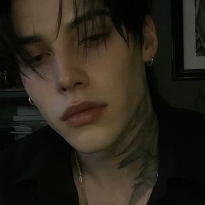 Thumbnail of Крис