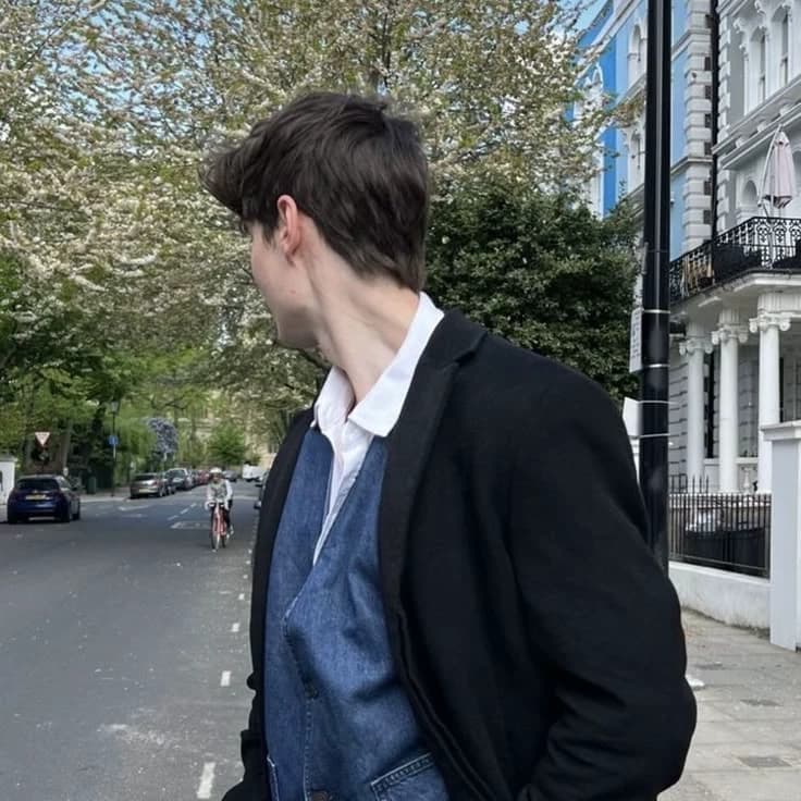 Thumbnail of Máximo