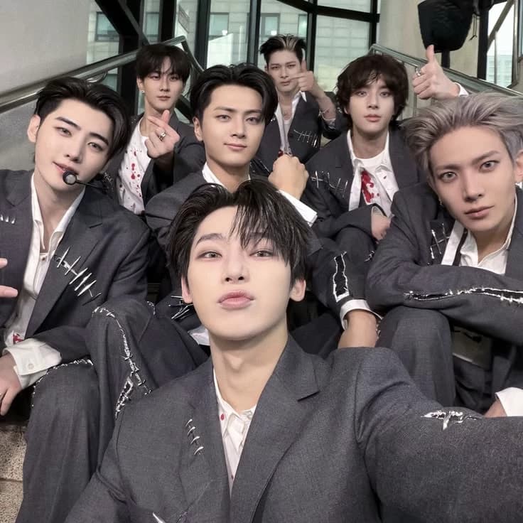 Thumbnail of ENHYPEN — boyfriend/best friend.