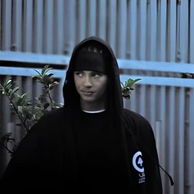Thumbnail of Том Каулиц