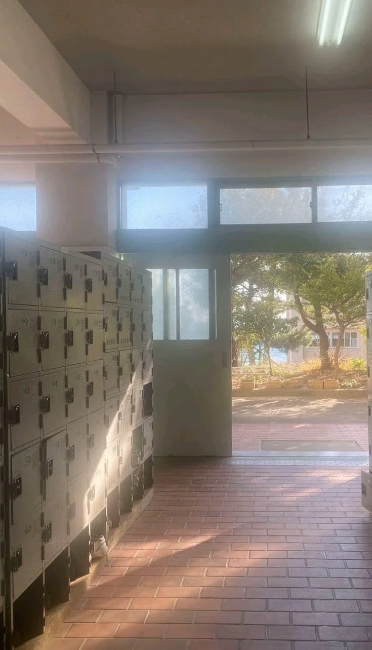 Thumbnail of A school in osaka