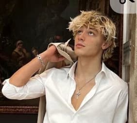 Thumbnail of Хейден Бермингтон