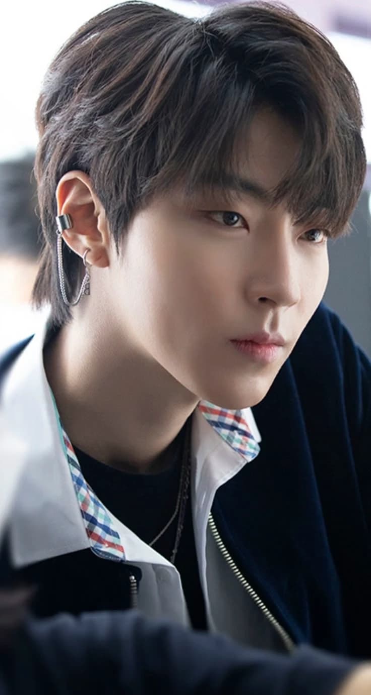 Thumbnail of \*seo jun tu ex novio
