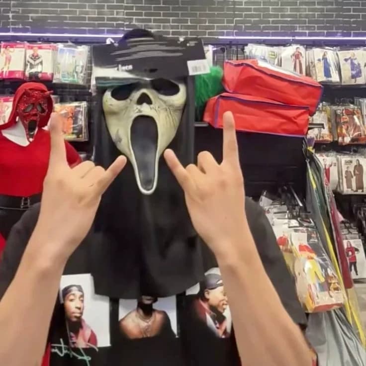 Thumbnail of 01 Мигель М