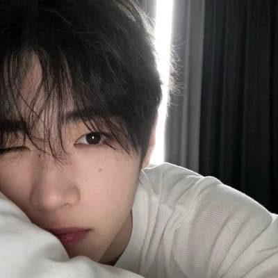 Thumbnail of Sunghoon