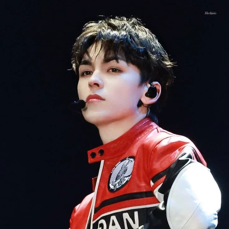 Thumbnail of Вернон👉👈