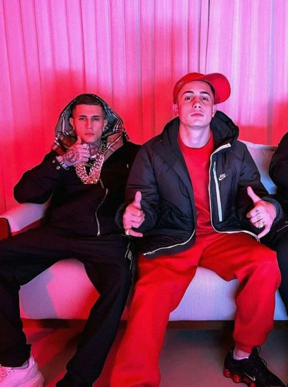 Thumbnail of Хариэль и Пайва