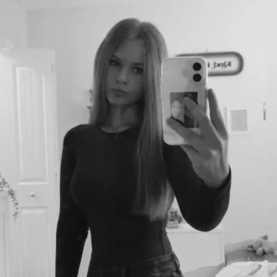 Thumbnail of Хейли Руди