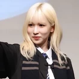 Thumbnail of Мина [GL]