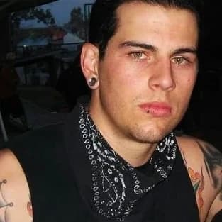 Thumbnail of M. Shadows