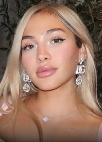 Thumbnail of Andrea celina your new girl friend