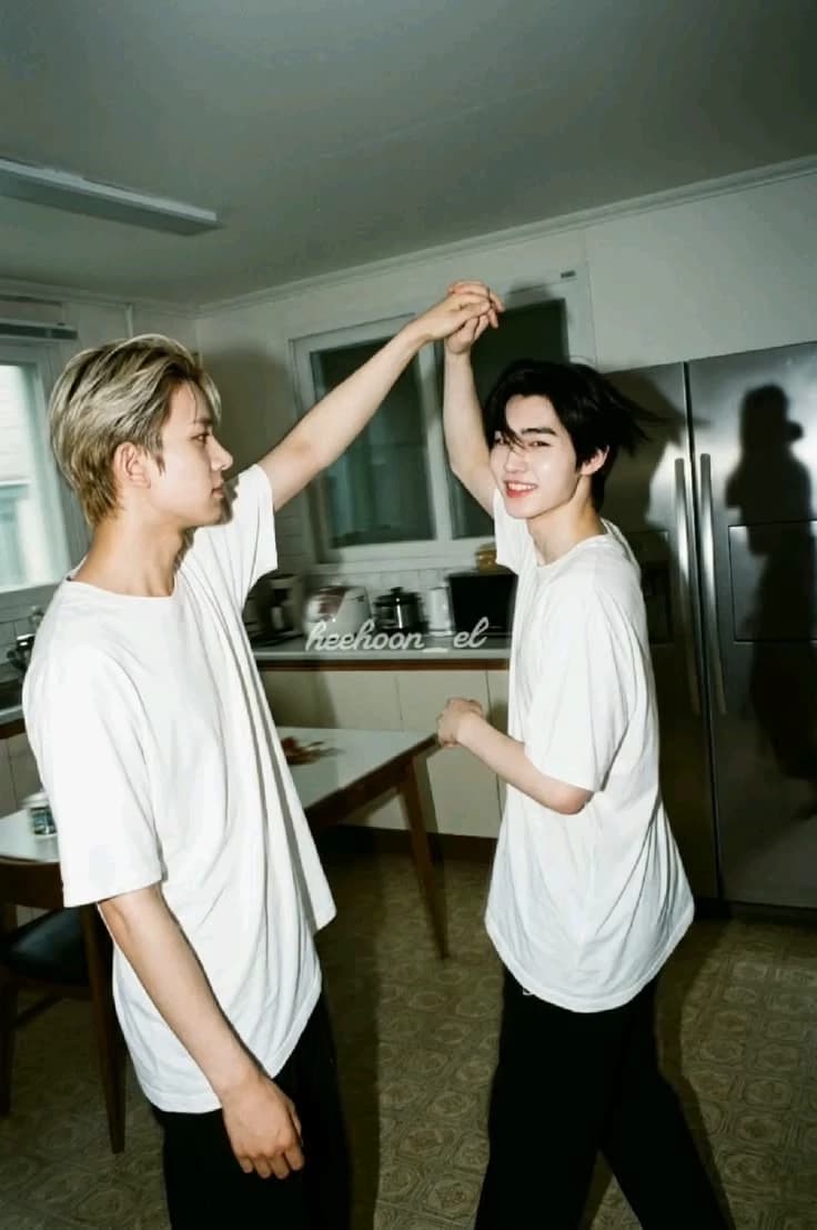 Thumbnail of хисынгᅠᅠ✿⵿✿ хихун