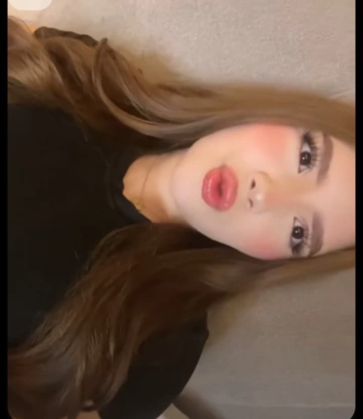 Thumbnail of Лусиана Леон