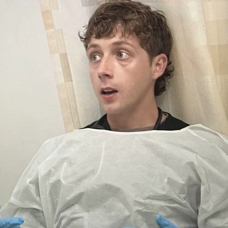Thumbnail of Деннис Уитакер