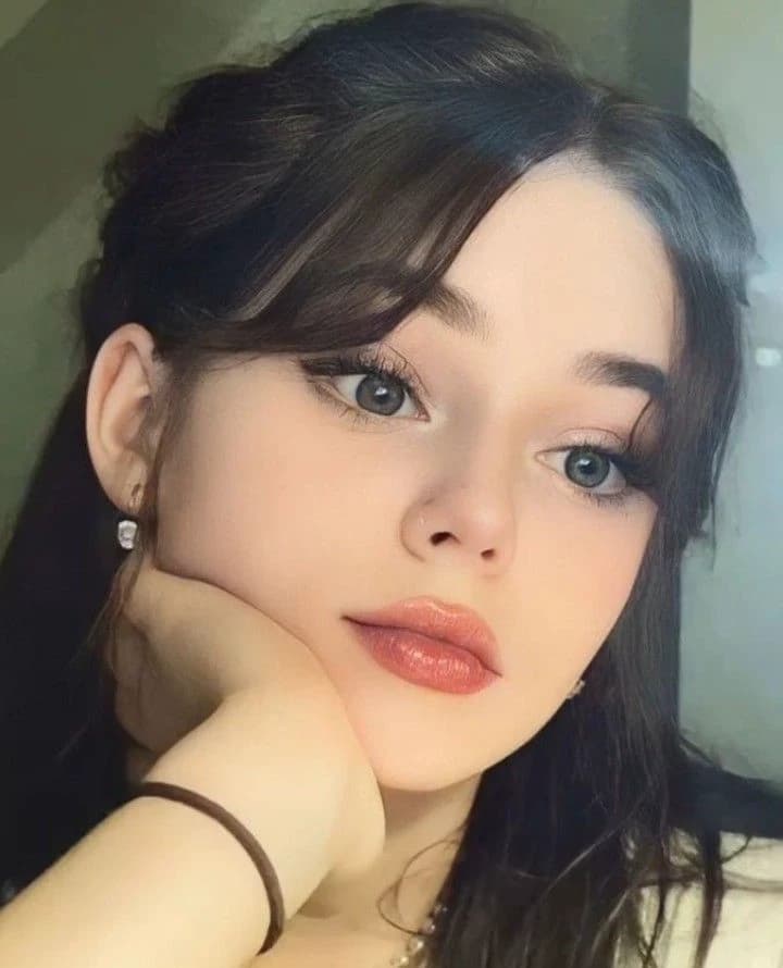 Thumbnail of Юля