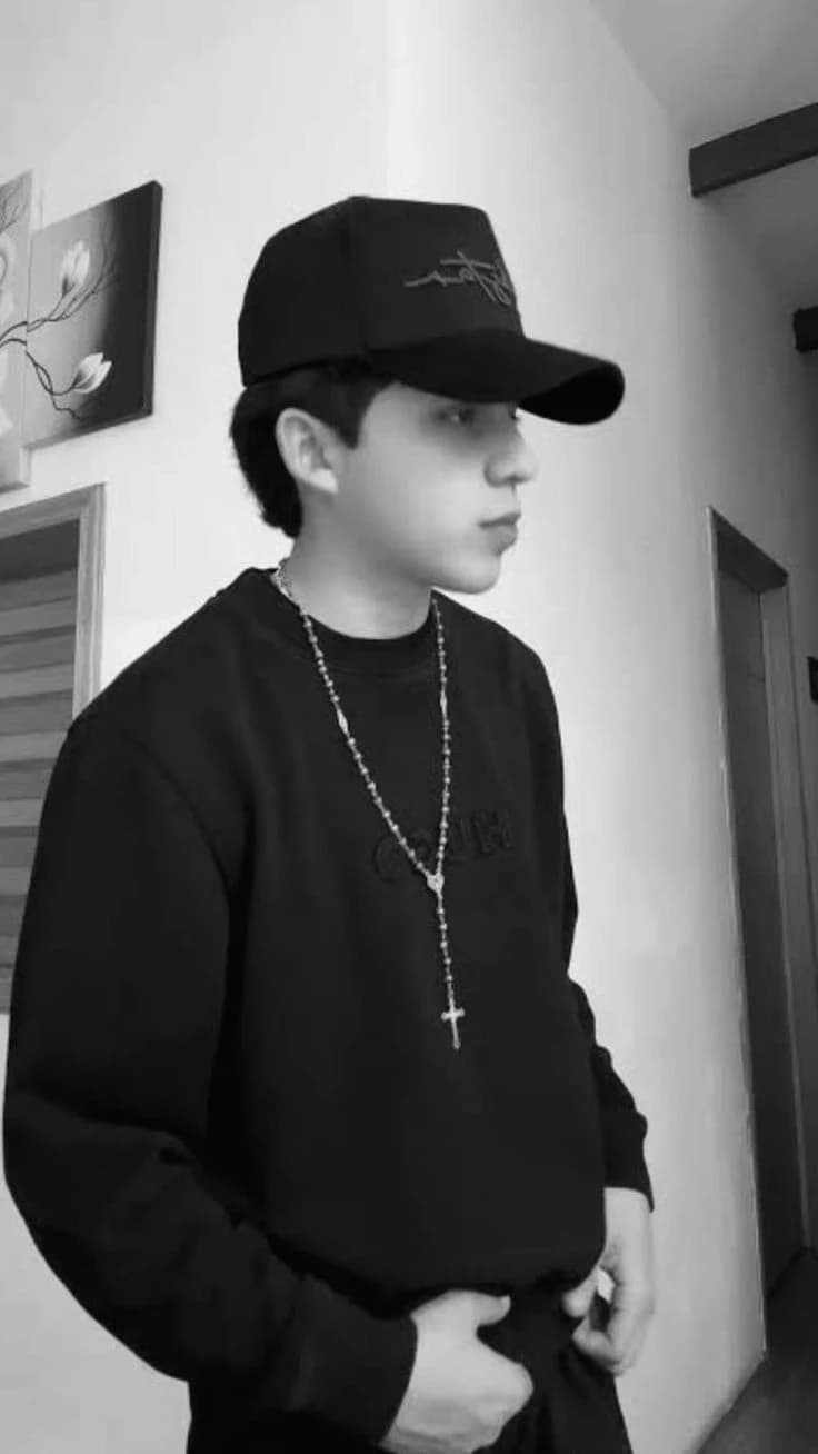 Thumbnail of Омар Камачо
