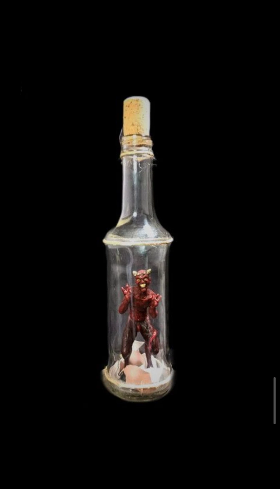 Thumbnail of Famaliá, the little devil in the bottle!