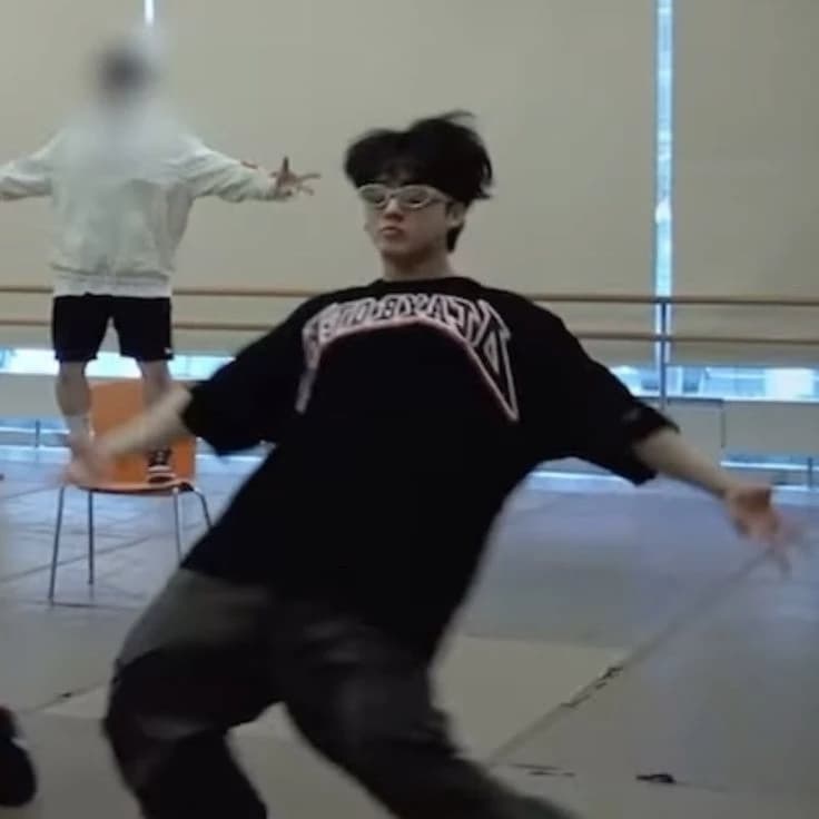 Thumbnail of Чанбин