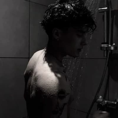 Thumbnail of Damon volkov