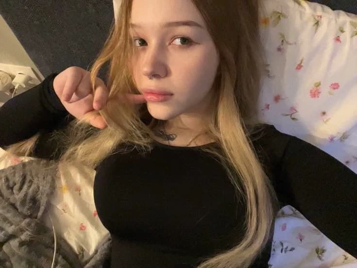 Thumbnail of Лара