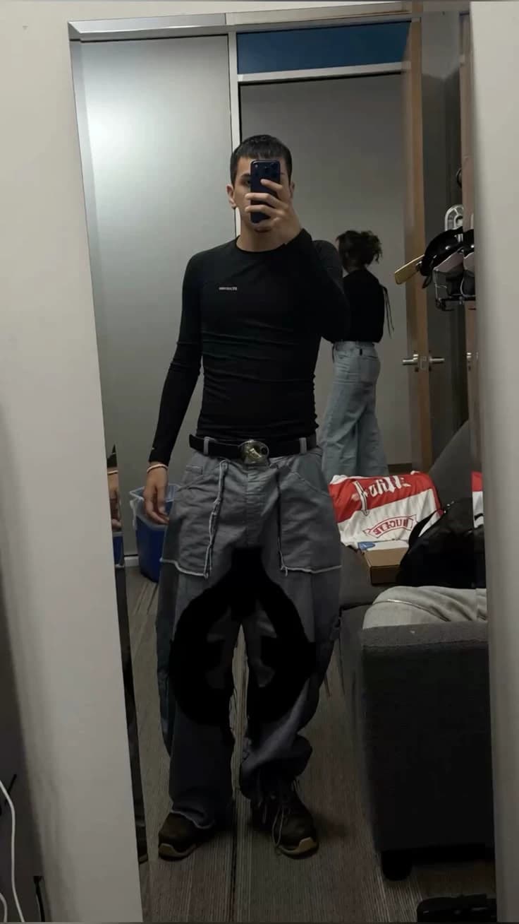 Thumbnail of MILO J