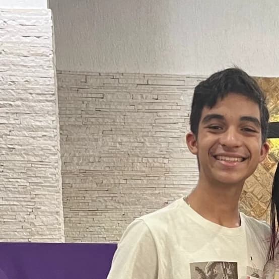 Thumbnail of Gabriel Gomes e sua família Gomes