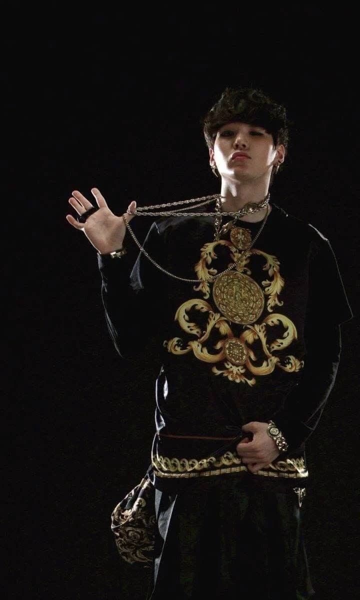Thumbnail of Bad boy Yoongi in love with the popular girl?