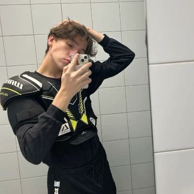 Thumbnail of Хоккеисты