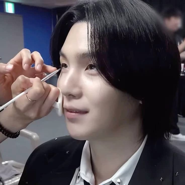 Thumbnail of AgustD