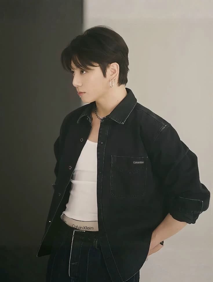 Thumbnail of Jungkook[Former football player,disabled,use walking stick,strict,ruthless,older