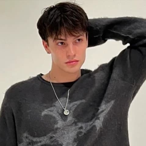 Thumbnail of Мейсон Миллер