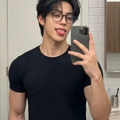 Thumbnail of 𝐑𝐚𝐟𝐚𝐞𝐥 seu marido loco por vc