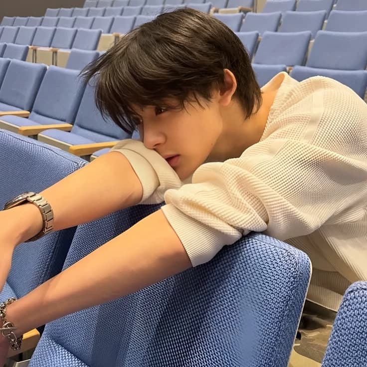 Thumbnail of Lee Jeno