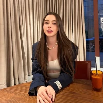 Thumbnail of Dasha Taran