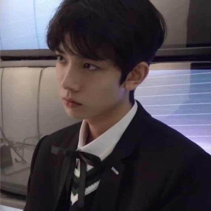 Thumbnail of Lee Heeseung